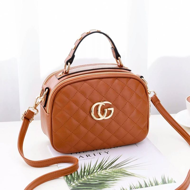 B0023 JKT IDR.162.000 MATERIAL PU SIZE L21.5XH16.5XW11CM WEIGHT 550GR COLOR BROWN