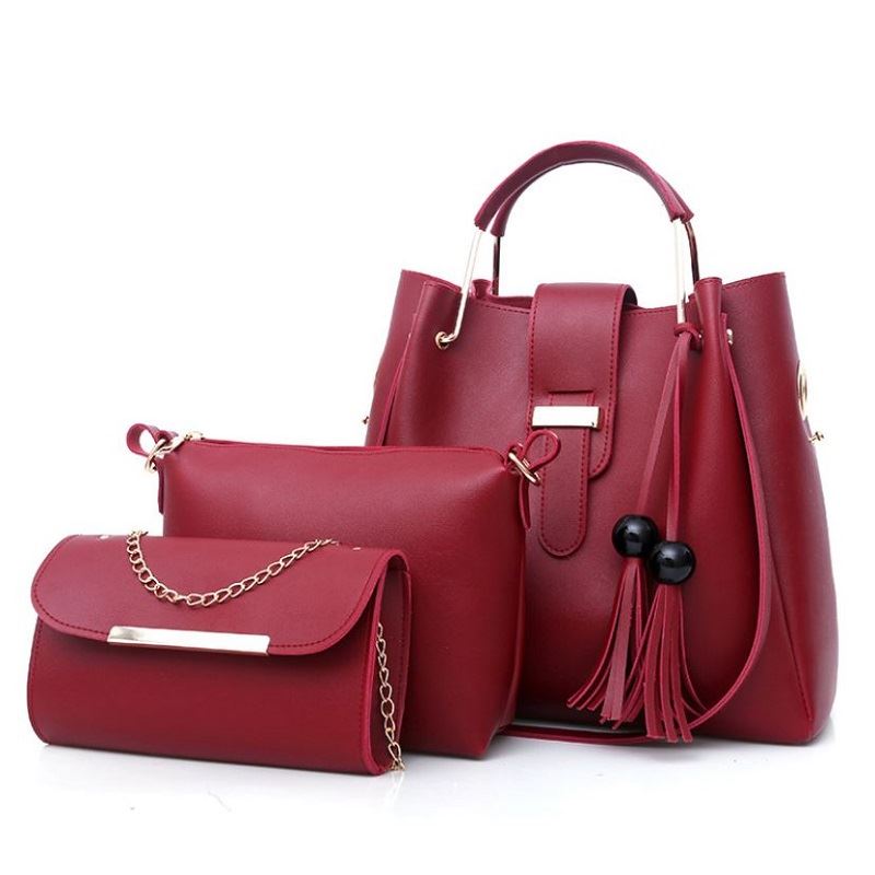 B3015 (3IN1) JKT IDR.180.000 MATERIAL PU SIZE L33XH30XW14CM-L21XH17XW7CM-L21XH12XW5CM WEIGHT 1100GR COLOR RED