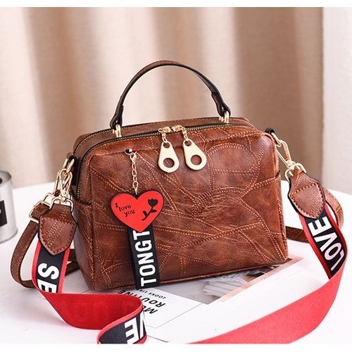 B6366 JKT IDR.170.000 MATERIAL PU SIZE L23XH16XW8CM WEIGHT 650GR COLOR BROWN