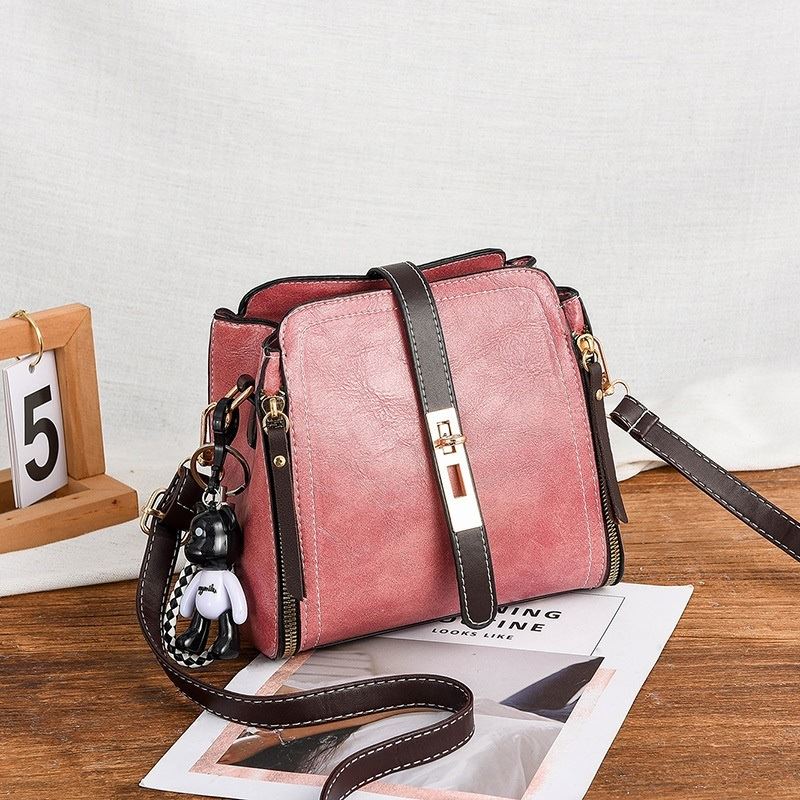 B88090 IDR.156.000 MATERIAL PU SIZE L20XH19XW10CM WEIGHT 550GR COLOR PINK