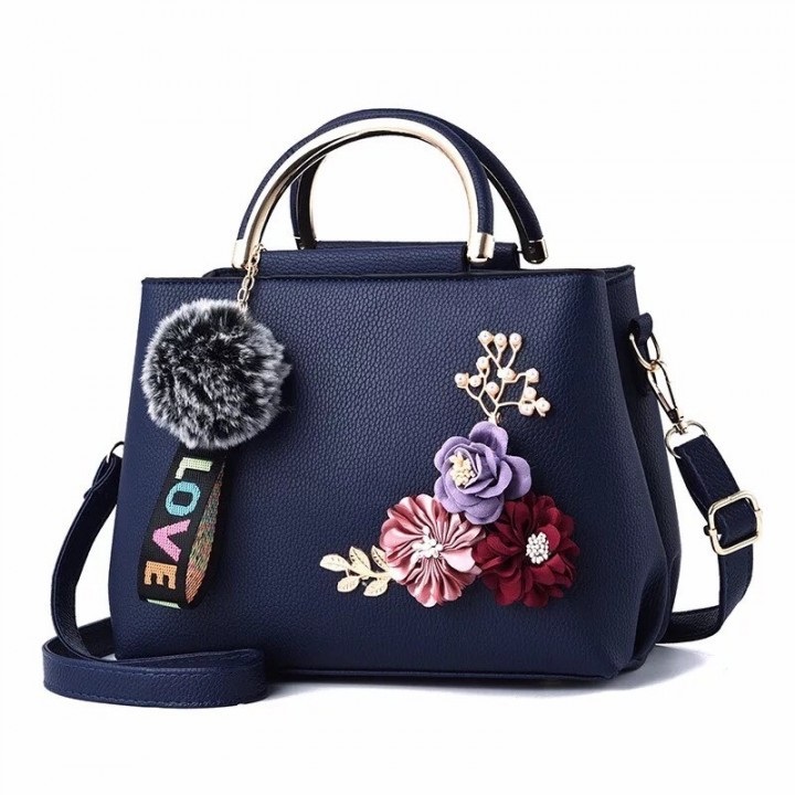 B8859 JKT IDR.167.000 MATERIAL PU SIZE L24XH18XW12CM WEIGHT 650GR COLOR BLUE