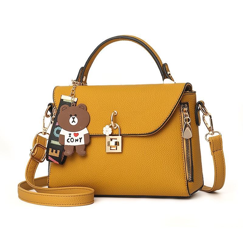 BTH99021 JKT IDR.85.000 MATERIAL PU SIZE L22XH16XW10CM WEIGHT 650GR COLOR YELLOW