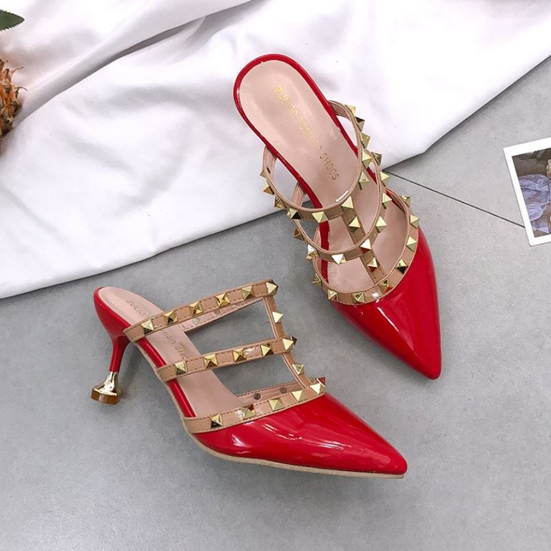 JSH1089 IDR.80.000 MATERIAL PU HEEL 8CM COLOR RED WEIGHT 700GR SIZE 35