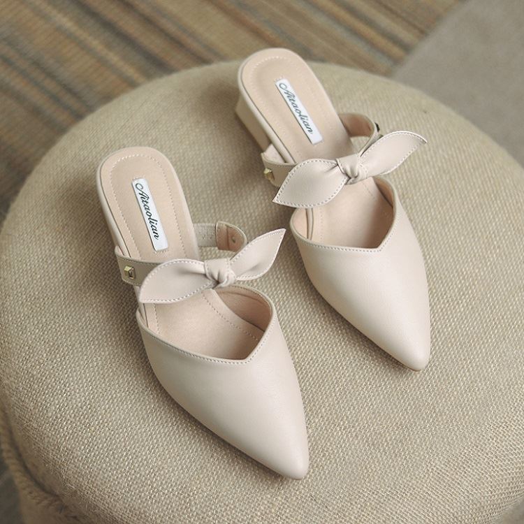 JSHA05 IDR.184.000 MATERIAL PU HEEL 4 CM COLOR WHITE WEIGHT 650GR SIZE 35,36,37,38,39