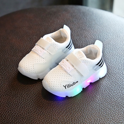 JSK8882-white Sepatu Sneakers Anak Lampu LED Cantik