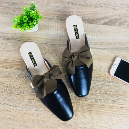 JSS8090-black Sandal Slip On Wanita Cantik Import