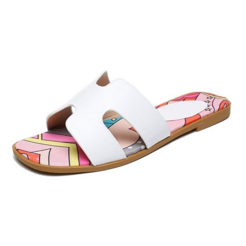 JSSK16-white Sandal Flat Wanita Cantik Comfy Terbaru Import