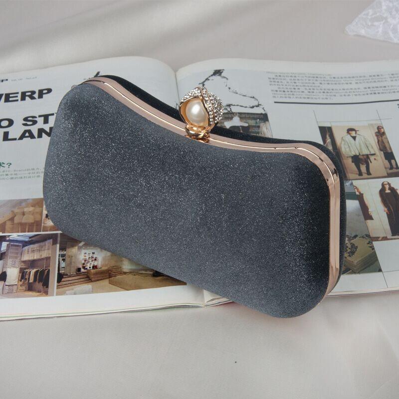 JT00105 IDR.165.000 MATERIAL VELVET SIZE L21XH11XW4CM WEIGHT 300GR COLOR DARKGRAY
