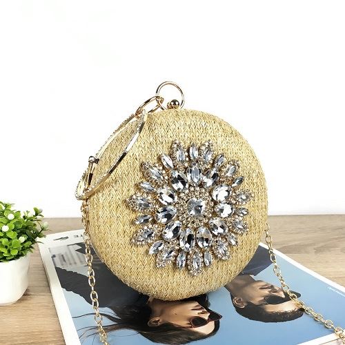 JT0096 WITH BOX IDR.190.000 MATERIAL PU SIZE L15.5XH15.5XW5.5CM WEIGHT 500GR COLOR GOLD