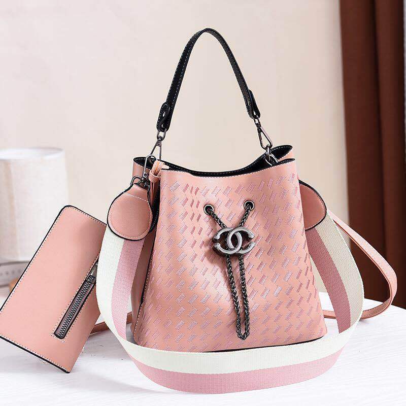 JT01692 (2IN1) IDR.195.000  MATERIAL PU SIZE L23XH24XW14CM WEIGHT 800GR COLOR PINK