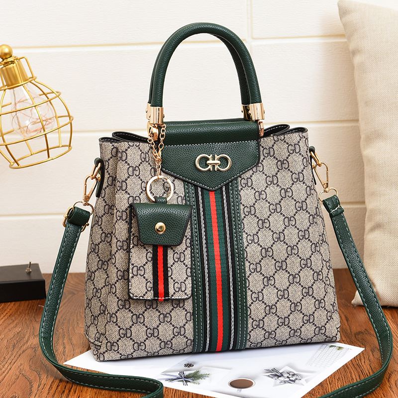 JT01868 (2IN1) IDR.182.000 MATERIAL PU SIZE L28XH24XW12CM WEIGHT 750GR COLOR GREEN