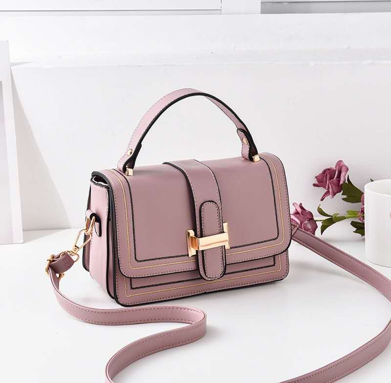 JT0188 IDR.173.000 MATERIAL PU SIZE L21XH13XW11CM WEIGHT 400GR COLOR PURPLE