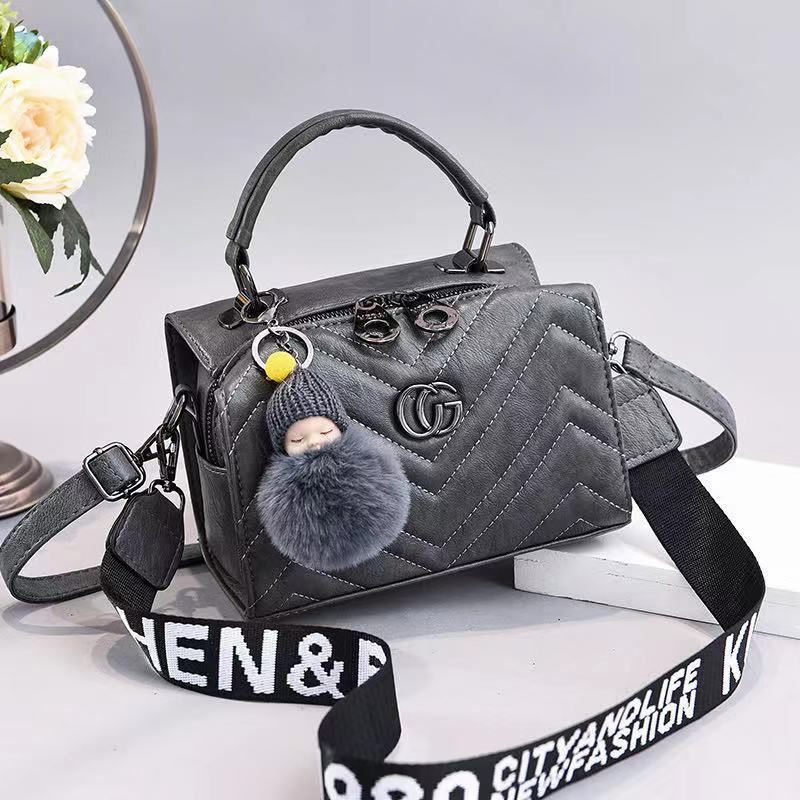 JT0201 IDR.172.000 MATERIAL PU SIZE L21XH15XW14CM WEIGHT 550GR COLOR GRAY