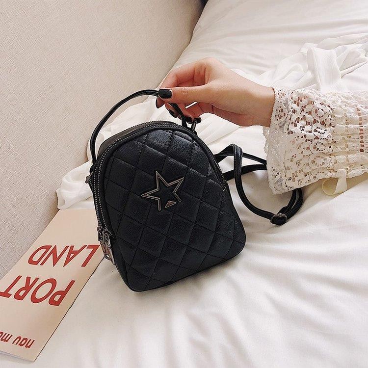 JT02019 IDR.155.000 MATERIAL PU SIZE L14XH18.5XW9.5CM WEIGHT 250GR COLOR STAR