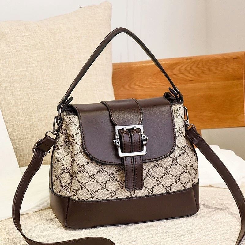 JT0216 IDR.180.000 MATERIAL PU SIZE L23XH19XW11CM WEIGHT 650GR COLOR COFFEEWZ