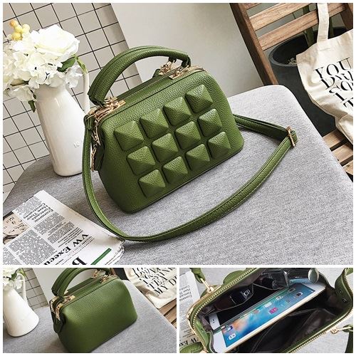 JT033 IDR.175.000 MATERIAL PU SIZE L23XH17XW12CM WEIGHT 750GR COLOR GREEN