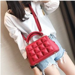 JT033 IDR.175.000 MATERIAL PU SIZE L23XH17XW12CM WEIGHT 750GR COLOR RED