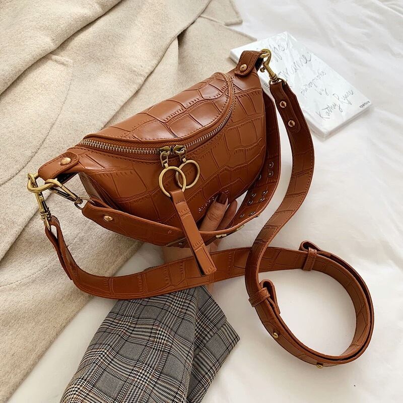 JT03410 IDR.163.000 MATERIAL PU SIZE L22XH13XW8CM WEIGHT 450GR COLOR BROWN
