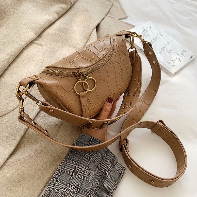 JT03410 IDR.163.000 MATERIAL PU SIZE L22XH13XW8CM WEIGHT 450GR COLOR KHAKI