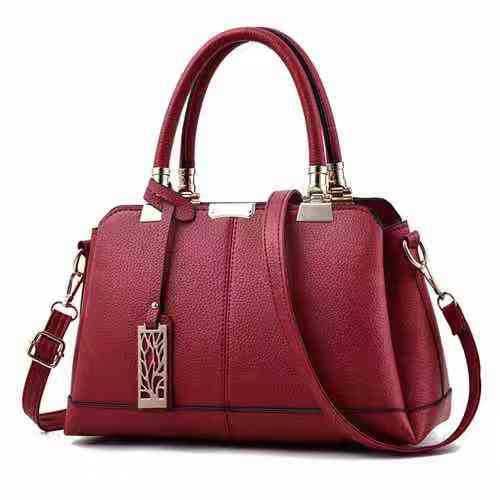 JT0616 IDR.163.000 MATERIAL PU SIZE L30XH19XW15CM WEIGHT 700GR COLOR WINE
