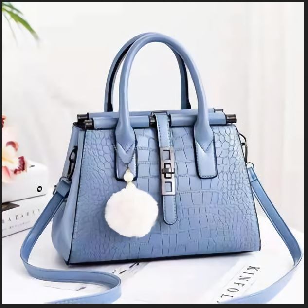 JT0690 IDR.177.000 MATERIAL PU SIZE L28XH21XW11CM WEIGHT 850GR COLOR LIGHTBLUE