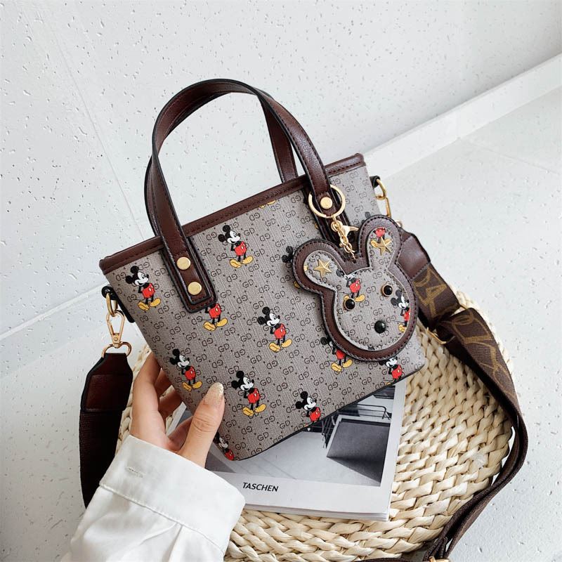JT10945 IDR.167.000 MATERIAL PU SIZE L18XH18XW10CM WEIGHT 500GR COLOR GRAY