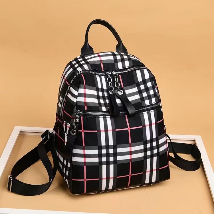 JT1170 IDR.154.000 MATERIAL NYLON SIZE L31XH30XW13CM WEIGHT 400GR COLOR BLACK