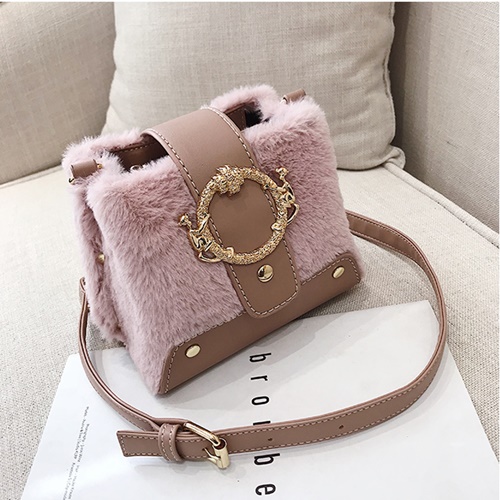 JT12052 IDR.172.000 MATERIAL PLUSH SIZE L17XH15XW11CM WEIGHT 550GR COLOR PINK