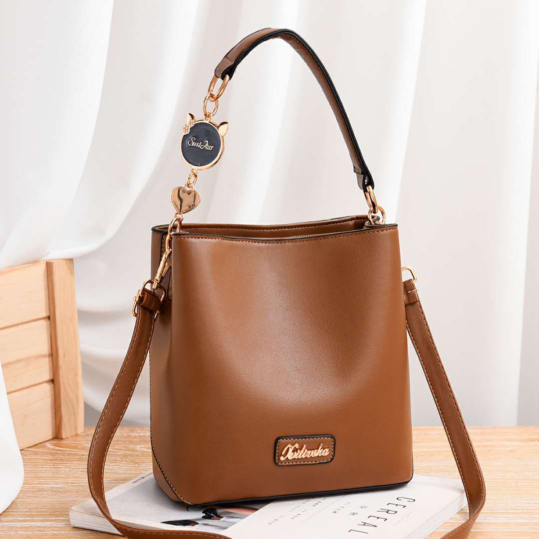 JT1212 IDR.193.000 MATERIAL PU SIZE L21XH22XW12CM WEIGHT 600GR COLOR BROWN