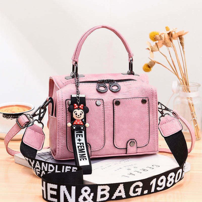 JT12305 IDR.181.000 MATERIAL PU SIZE L21XH15XW13CM WEIGHT 600GR COLOR PINK