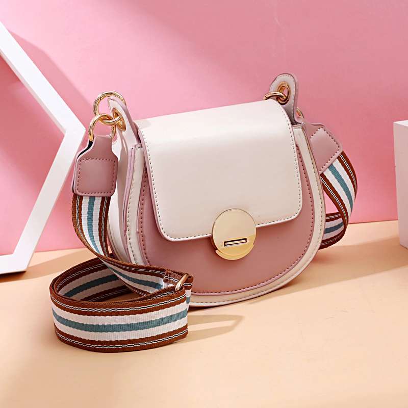 JT12906 IDR.162.000 MATERIAL PU SIZE L19XH16XW7CM WEIGHT 500GR COLOR PINK
