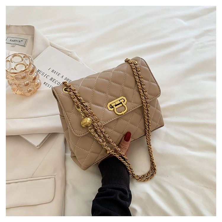 JT1368 IDR.175.000 MATERIAL PU SIZE L23XH18XW8CM WEIGHT 530GR COLOR KHAKI