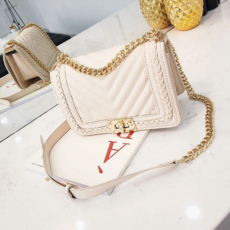 JT15852 IDR.158.000 MATERIAL PU SIZE L20XH15XW8CM WEIGHT 550GR COLOR BEIGE
