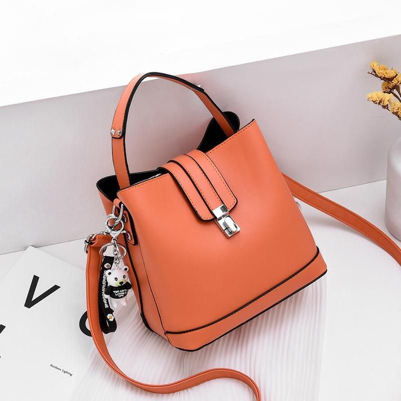 JT18790 IDR.172.000 MATERIAL PU SIZE L19XH20XW12CM WEIGHT 680GR COLOR ORANGE