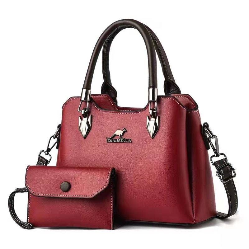 JT18932 (2IN1) IDR.190.000 MATERIAL PU SIZE L26XH20XW12CM WEIGHT 700GR COLOR RED