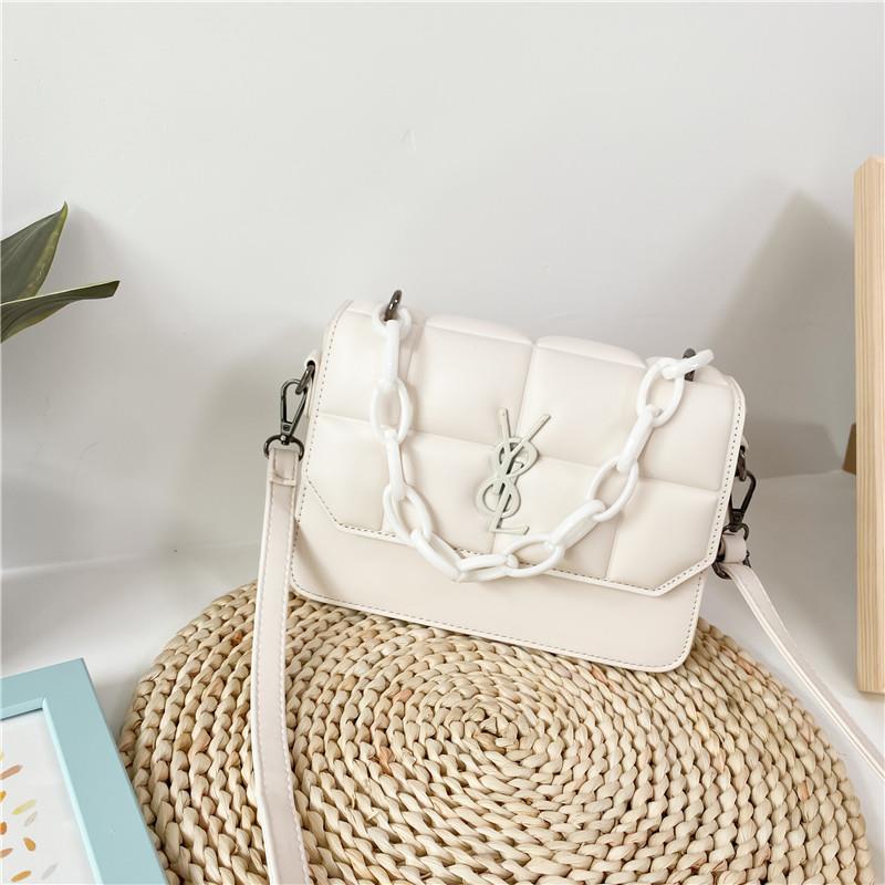 JT19008 IDR.168.000 MATERIAL PU SIZE L21XH14XW7CM WEIGHT 550GR COLOR BEIGE