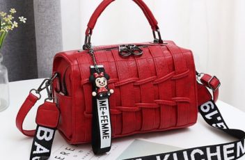 JT19022 IDR.165.000 MATERIAL PU SIZE L25XH17XW13CM WEIGHT 600GR COLOR RED