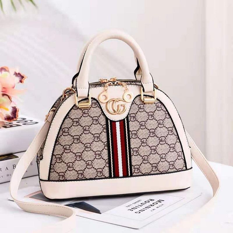 JT19023 IDR.159.000 MATERIAL PU SIZE L25XH19XW12CM WEIGHT 800GR COLOR BEIGE