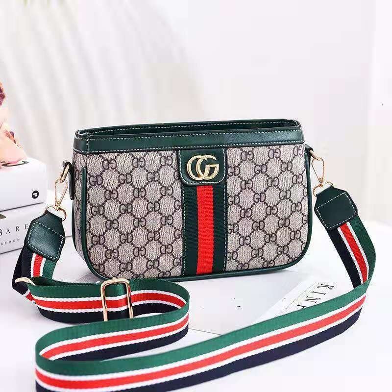 JT1906 IDR.159.000 MATERIAL PU SIZE L25XH16.5XW8CM WEIGHT 550GR COLOR GREEN