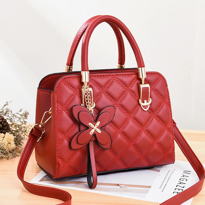 JT19111 IDR.172.000 MATERIAL PU SIZE L23XH17XW12CM WEIGHT 600GR COLOR RED