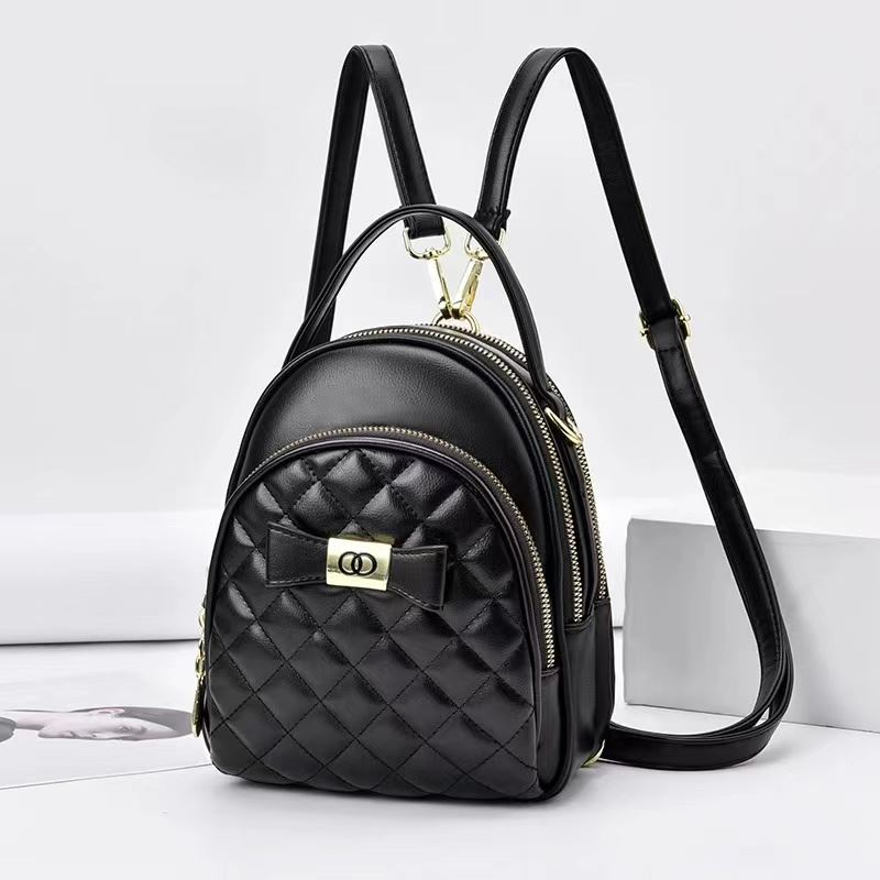 JT19330 IDR.174.000 MATERIAL PU SIZE L18XH22XW9CM WEIGHT 400GR COLOR BLACK