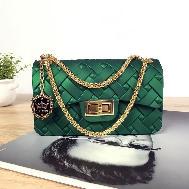 JT21110 IDR.135.000 MATERIAL JELLY SIZE L17XH9XW6CM WEIGHT 550GR COLOR GREEN