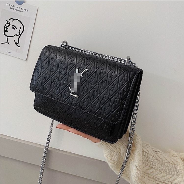 JT3131 IDR.168.000 MATERIAL PU SIZE L22XH16XW8.5CM WEIGHT 600GR COLOR BLACK