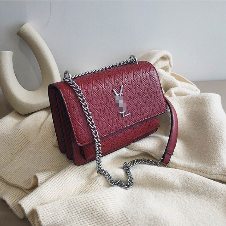 JT3131 IDR.168.000 MATERIAL PU SIZE L22XH16XW8.5CM WEIGHT 600GR COLOR RED