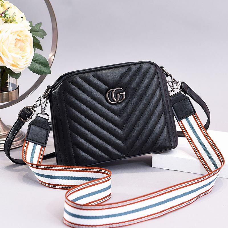 JT3175 IDR.150.000 MATERIAL PU SIZE L22XH17XW8CM WEIGHT 500GR COLOR CGV