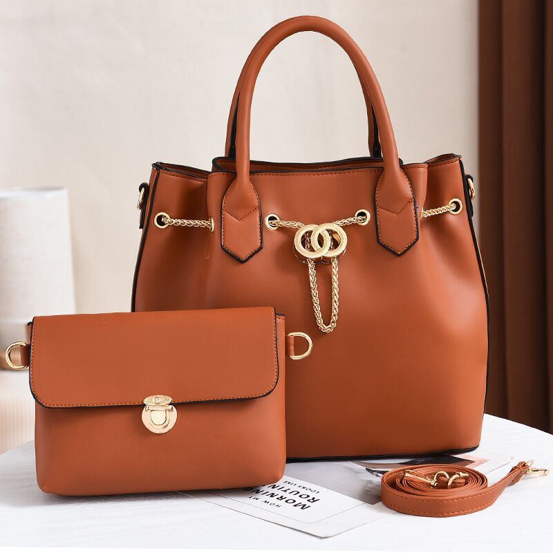 JT3186 (2IN1) IDR.188.000 MATERIAL PU SIZE L31XH28XW14CM WEIGHT 1200GR COLOR BROWN