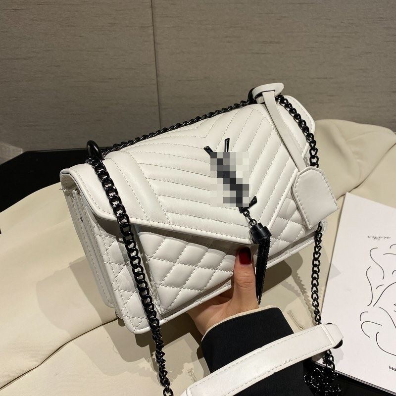 JT34461 IDR.155.000 MATERIAL PU SIZE L23XH15XW8CM WEIGHT 500GR COLOR WHITE