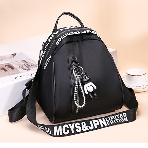 JT4513 IDR.152.000 MATERIAL NYLON SIZE L26XH23XW18CM WEIGHT 500GR COLOR BLACK