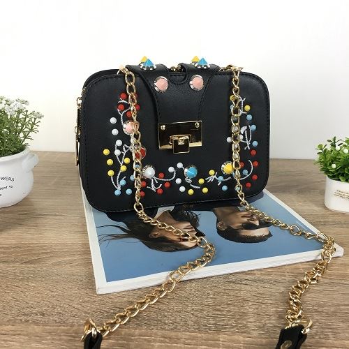 JT48050 IDR.149.000 MATERIAL JELLY SIZE L21XH15XW7CM WEIGHT 800GR COLOR BLACK