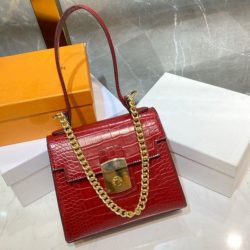 JT56833-red Tas Handbag Tali Selempang Rantai Wanita Elegan